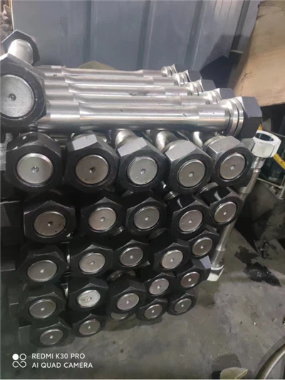 DQ Machinery Manufacturing Pezzi di ricambio di alta qualità per parti idrauliche del martello pneumatico Bullone laterale per SB70 SB81 SB100 SB121 SB151 HB20G HB30G