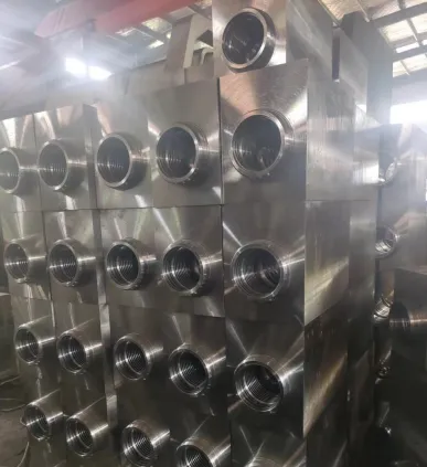 DQ Machinery Manufacturing Pezzi di ricambio di alta qualità Testa anteriore del cilindro del martello pneumatico per Hb10g Hb15g Hb20g Hb30g Hb40g Hb50g